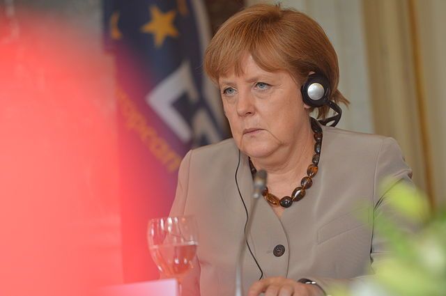 Лидеры «Альтернативы для Германии» призвали Меркель уйти в отставку