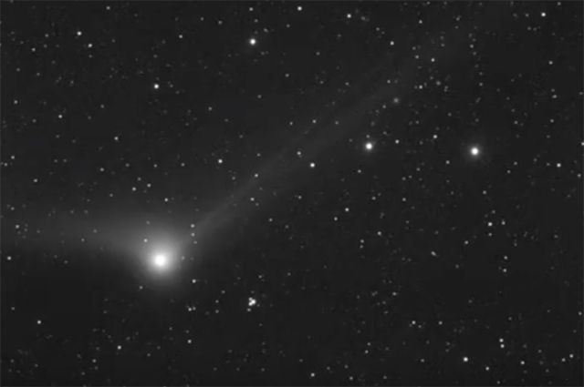 Во вторник комета пройдет в 112 млн км от Земли