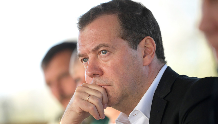 Медведев: за год кибератаки отняли у России 600 миллиардов
