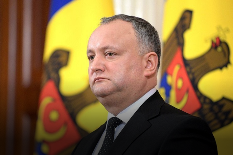 В Молдавии неразбериха, президент отстранен – две политические силы борются за власть