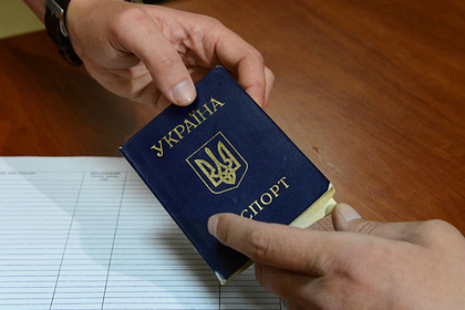 МИД Украины разъяснил запрет ездить в Россию по внутреннему паспорту